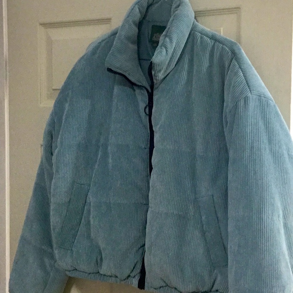 Women’s Coat.